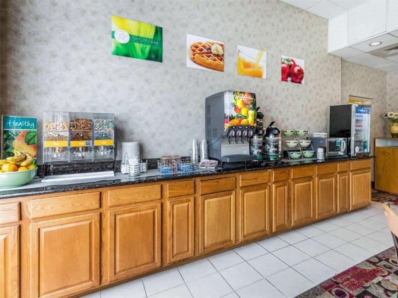Quality Inn Істон Екстер'єр фото