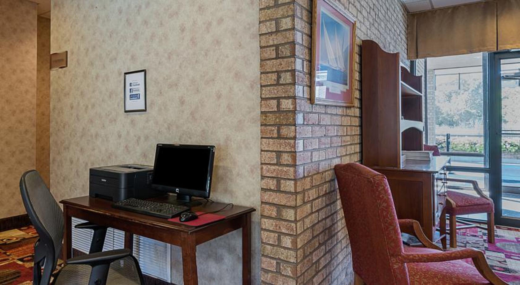 Quality Inn Істон Екстер'єр фото