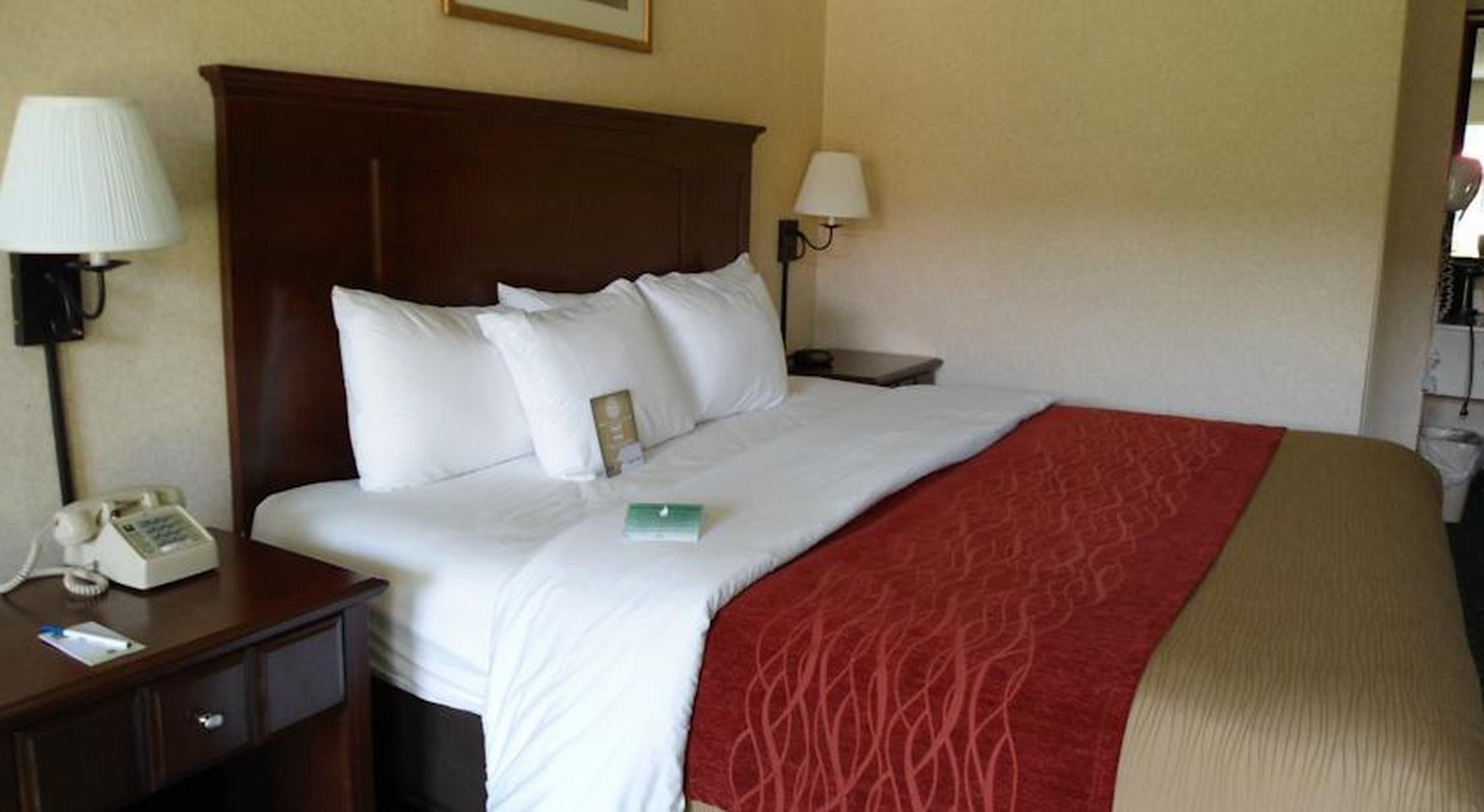 Quality Inn Істон Екстер'єр фото