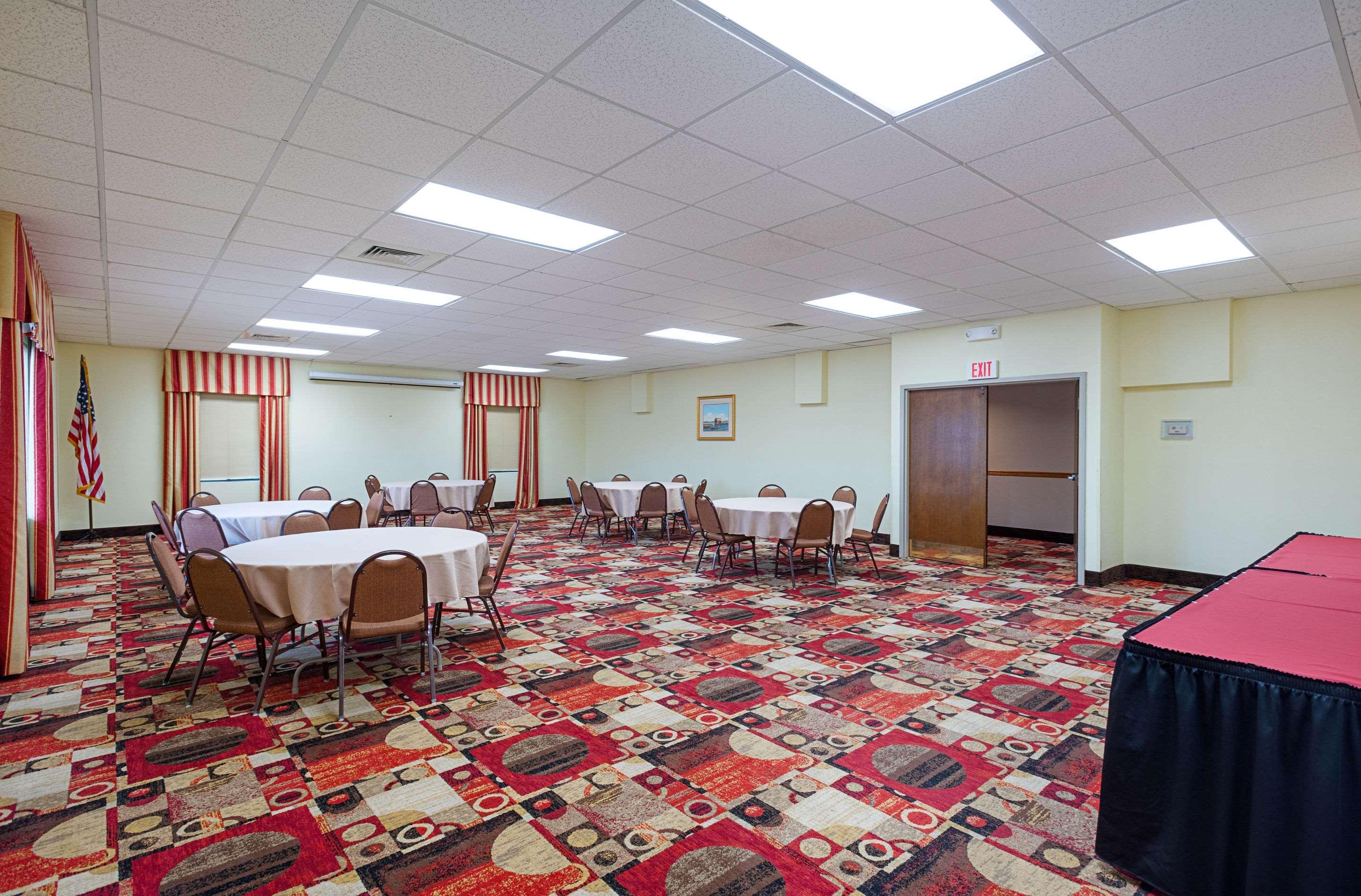 Quality Inn Істон Екстер'єр фото