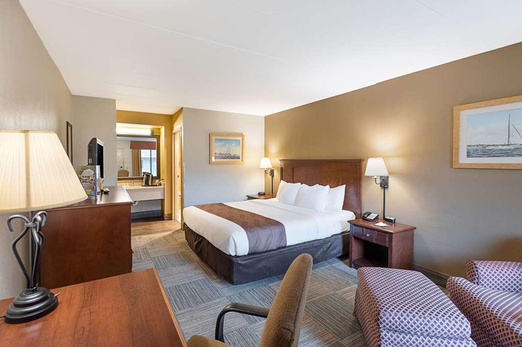 Quality Inn Істон Номер фото