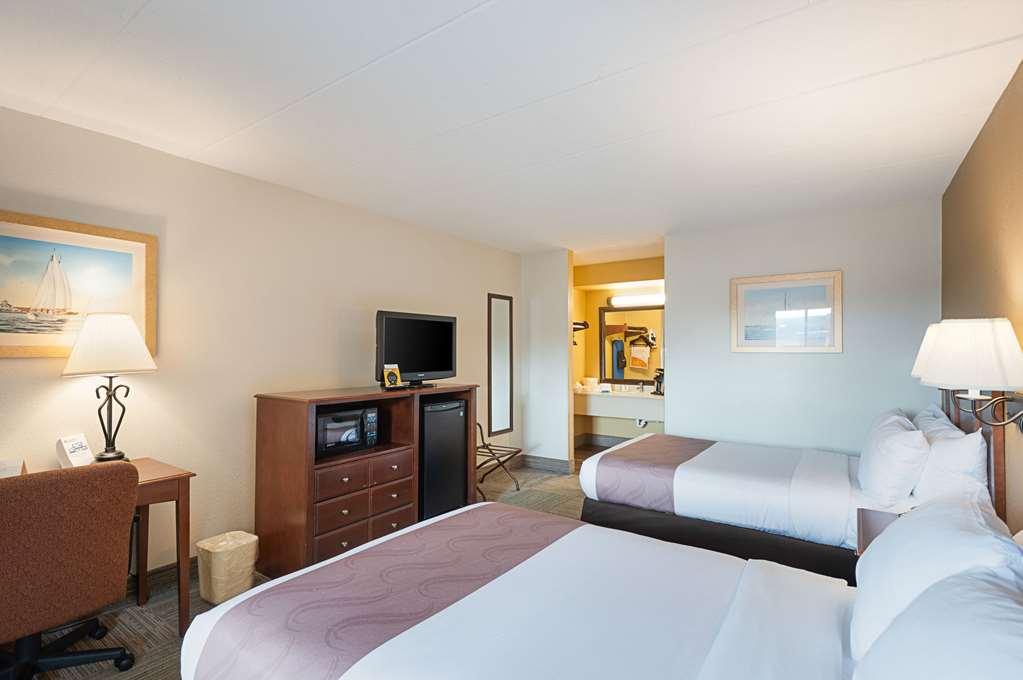 Quality Inn Істон Номер фото